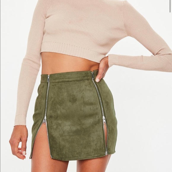 Black suede mini skirt - Picture 4 of 6